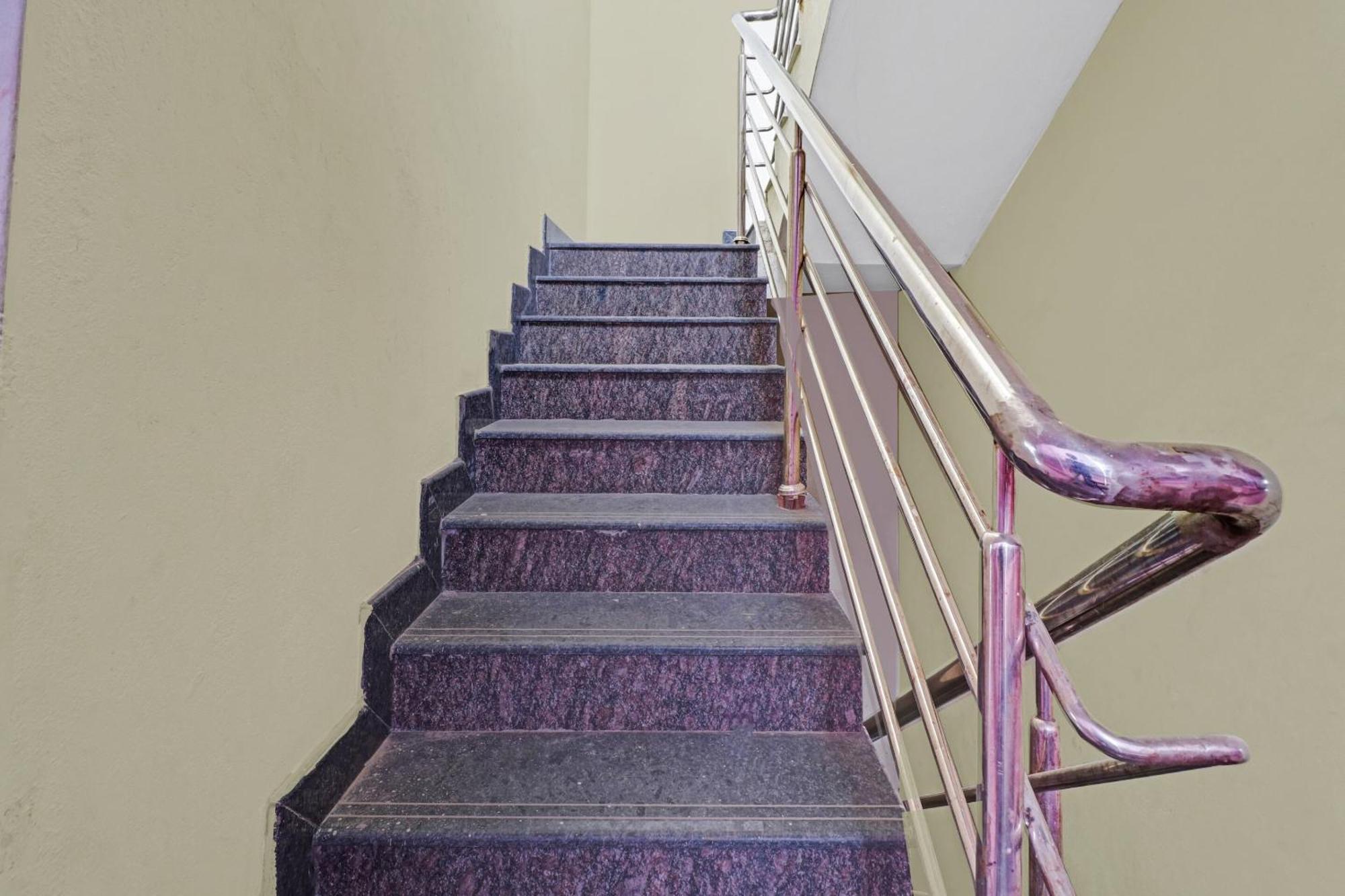 Hotel O Lakshmi Sri Deluxe Boarding & Lodgeing Kumbalgod Zewnętrze zdjęcie