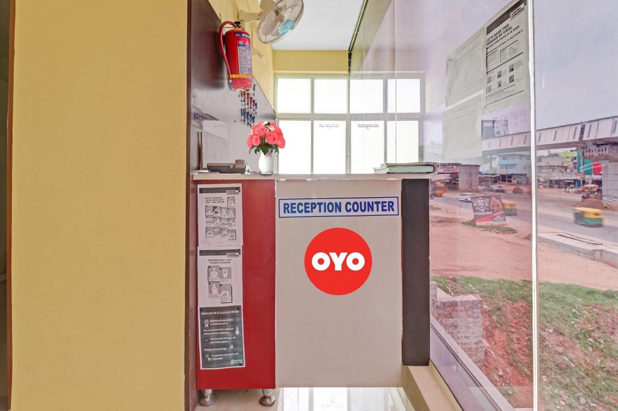 Hotel O Lakshmi Sri Deluxe Boarding & Lodgeing Kumbalgod Zewnętrze zdjęcie